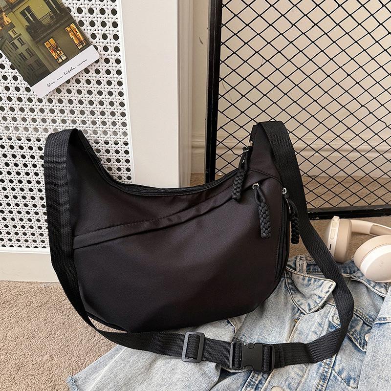 

2024 New Women s Crossbody Oxford Cloth Bag - Casual Single Shoulder for Students чорний