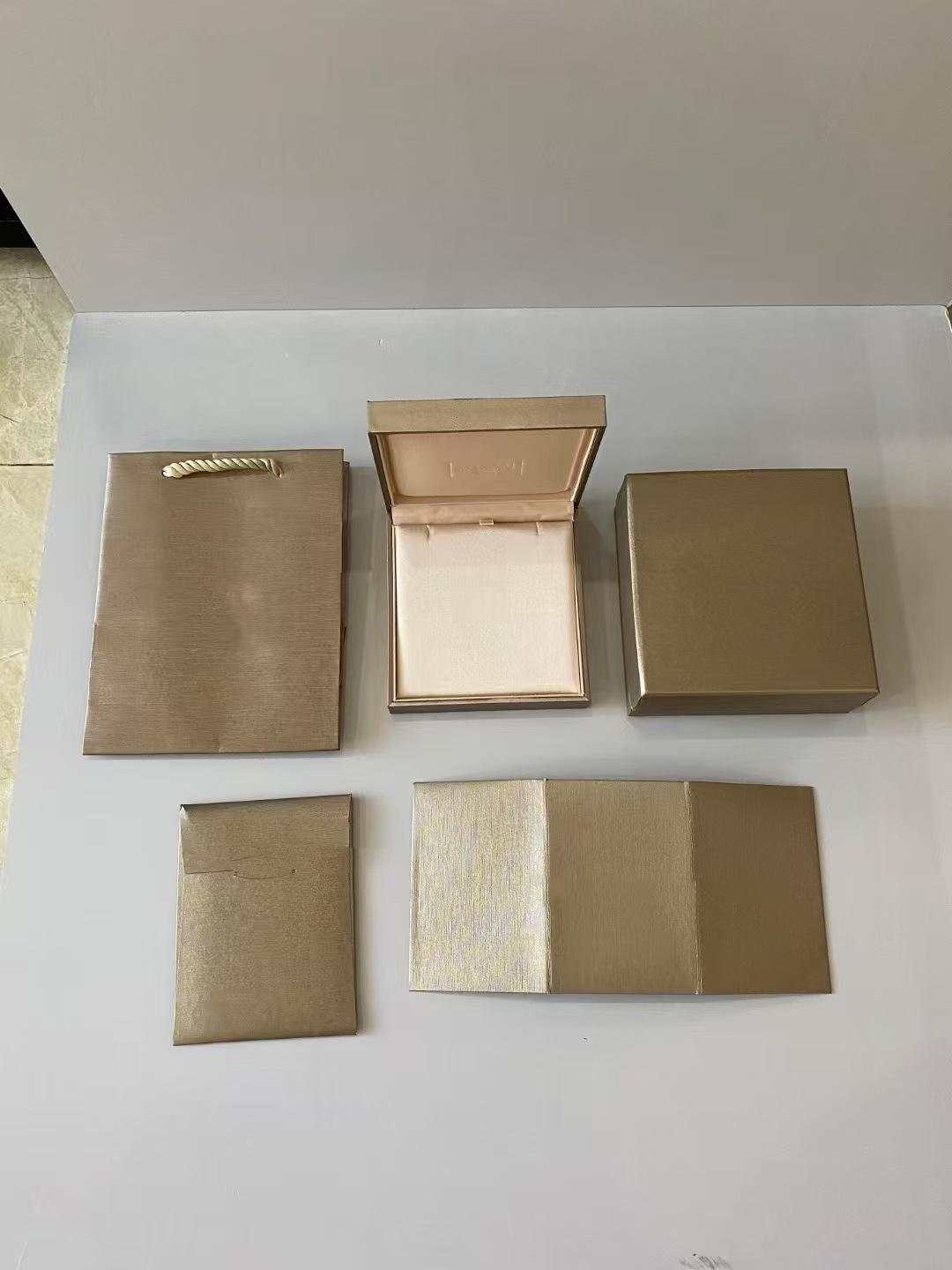 Qixi Gradient Pink Diamond Necklace: Women s Natural Mother-of-Pearl, 18k Rose Gold-Plated Pendant, Clavicle Chain