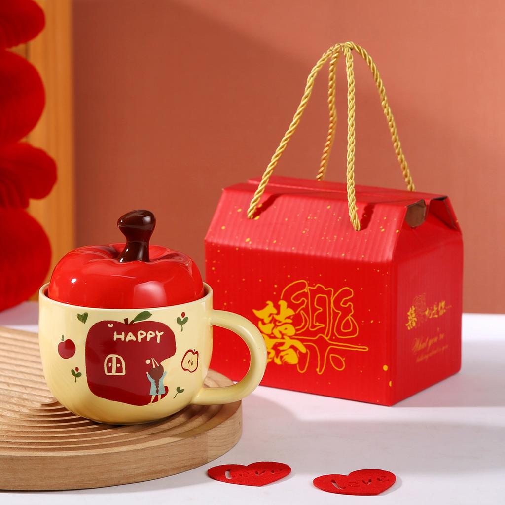 High Looking Cute Apple Ceramic Cup for Girls Souvenir Coffee Cup Water Cup Personalized Creative Mug with Lid