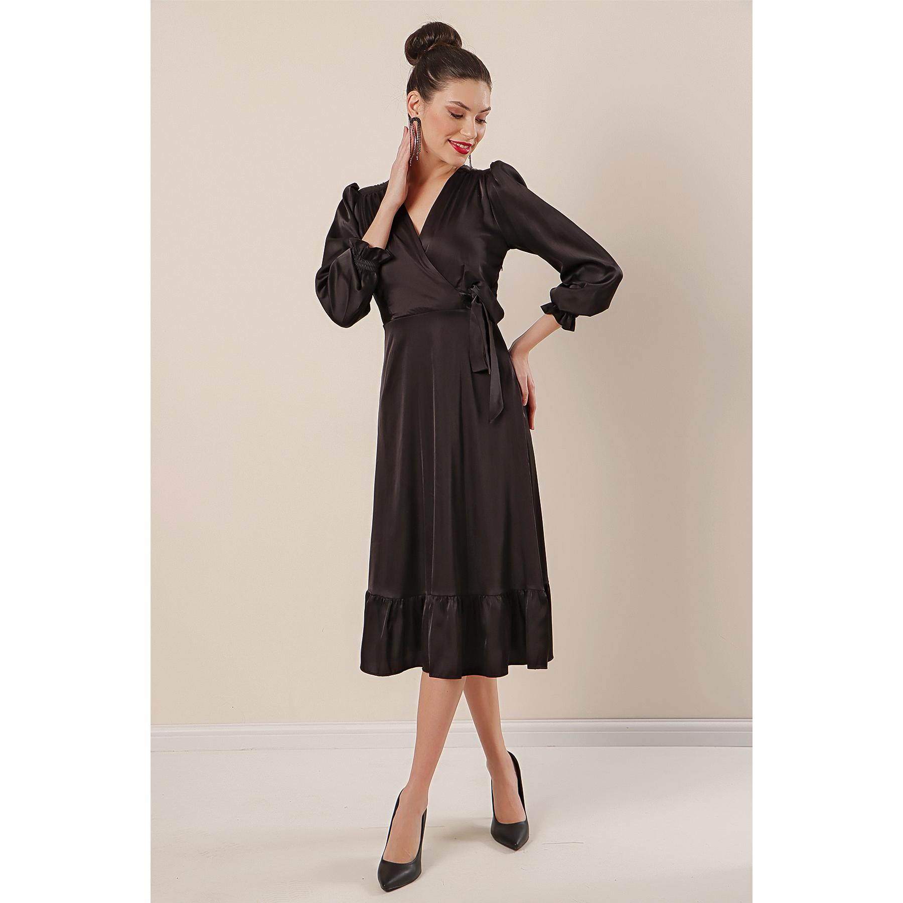 

Атласное платье с двубортным воротником и шнуровкой на подкладке S чёрный