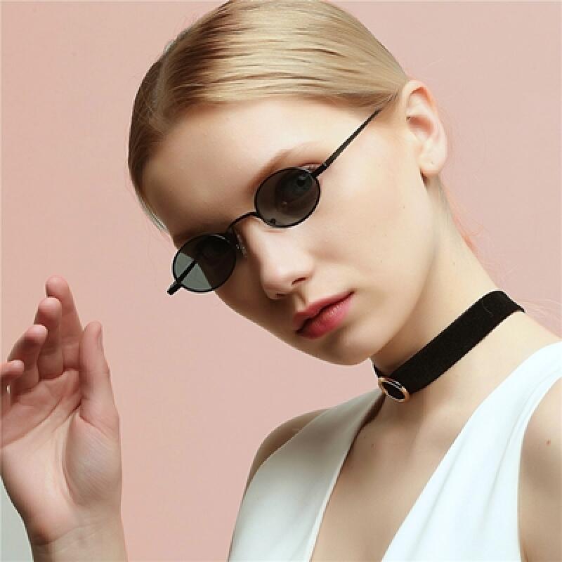 Neo Retro 33308 (Black) Sunglasses_C1