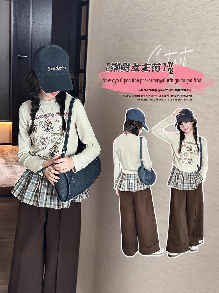 Girls' Trendy Autumn Outfit: Stylish Sweatshirt & Flap Pants Two-Piece Set