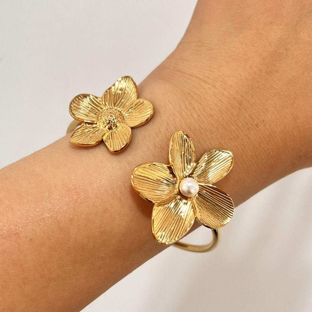 Stainless Steel Flower Bracelet Spliced Flower Cuff Bracelet Charm Bracelet  Female Accessories