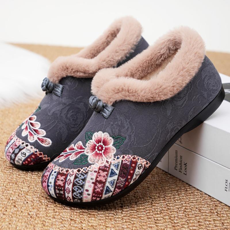 Shoes Women's Cotton Shoes Winter Women's Shoes Velvet One-pedal Embroidered Shoes Fluffy Shoes Large Size Cotton Shoes