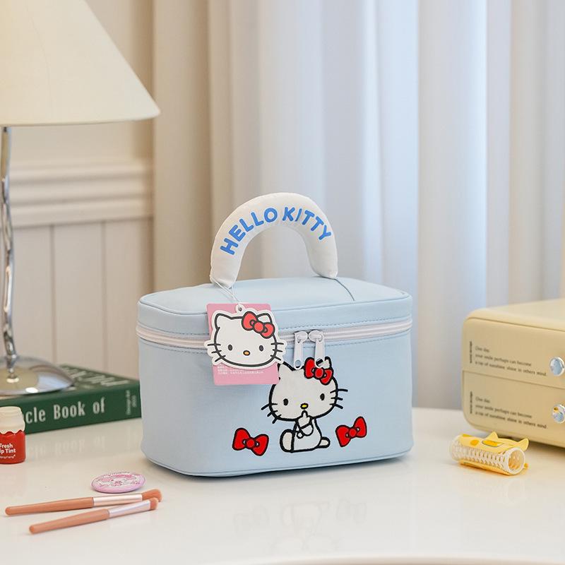 Sanrio 3D Cartoon Handbag: Large Capacity Travel Cosmetic Bag