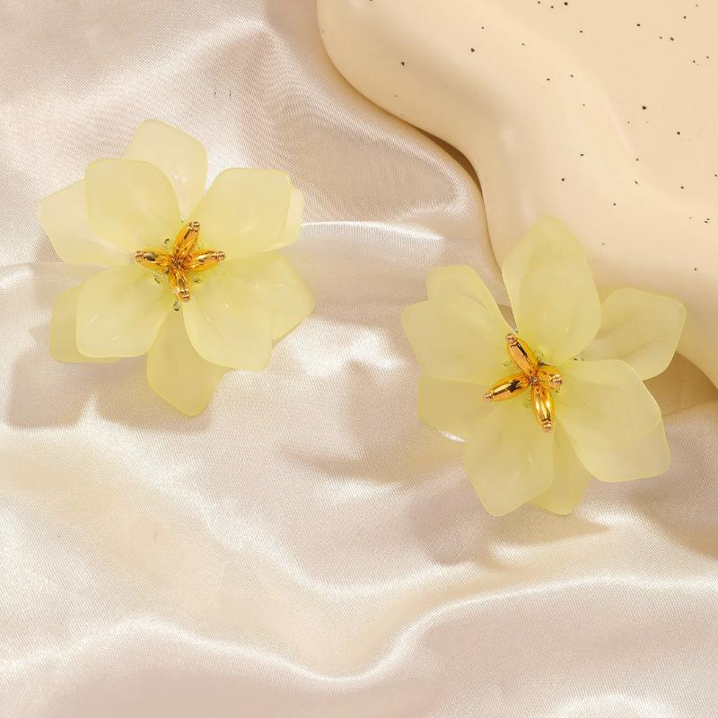 

New Multi Color Acrylic Flower Stud Earrings for Women Korean Fashion Cute Super Fairy Temperament Earrings Jewelry Accessories світло-жовтого кольору