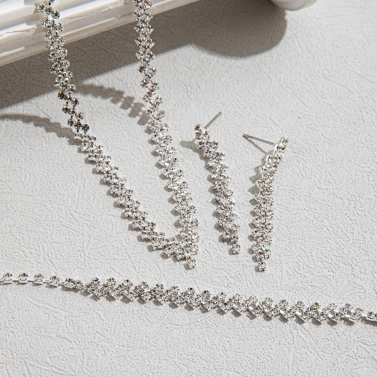 

Новое элегантное женское ожерелье из трех частей, серьги ручной работы, комплект свадебных украшений, изысканные свадебные аксессуары с водными бриллиантами 39.5CM серебряный