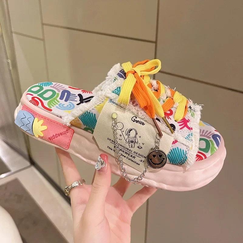 Fashion Slippers Thick Sole Shoes Sandals Women Fashion Soft Flat Luxuriou Rubber Fabric Graffiti Cross Strap Flip Flops Women Sandalias