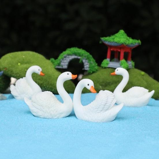 Miniature Swan Figurine Mini White Swan Resin Statue Realistic Animal Ornament Dollhouse Fairy Garden Micro Landscape Decoration