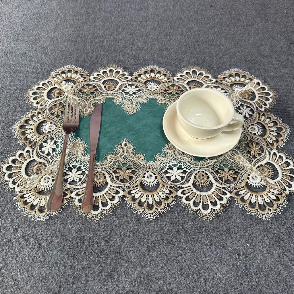 Beautiful White Embroidery Coffee Cup Mat 33cm Round Floral Lace Mat Vase Coffee Cup Mat Home Decoration