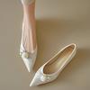 Great looking~ French pearl flower pointed head thick heel single shoes women are not tired of low heels bridesmaid shoes bride shoes wedding shoes