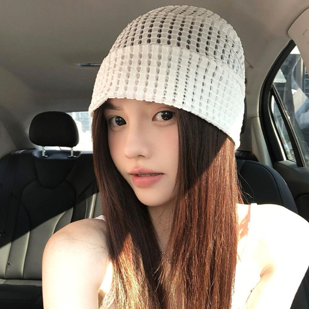 

Soft Pullover Hat Plaid Hollow-out Cap Fashion Beanie Hat Streetwear білий