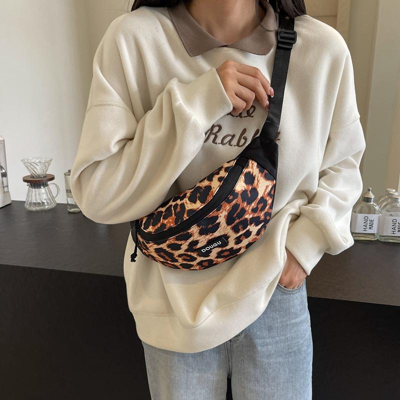 Γυναικεία τσάντα στήθους με στάμπα Leopard Τσάντα ώμου πολλαπλών λειτουργιών Τσάντα χιαστί