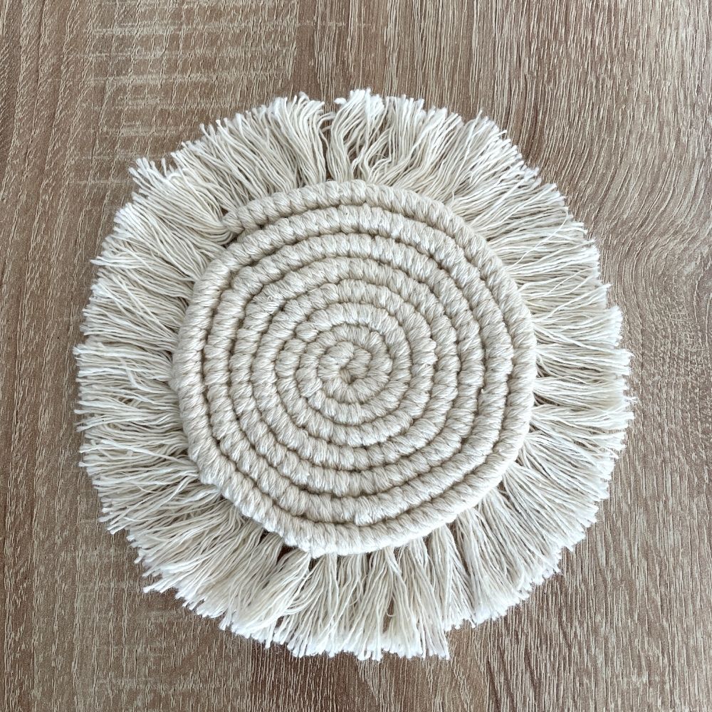 Dessous de verre en macramé