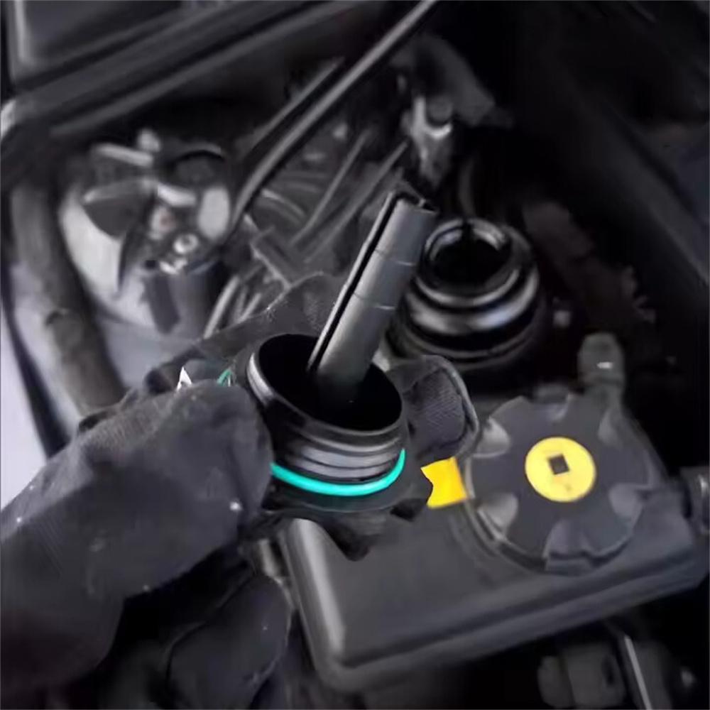 Power Steering Reservoir Cap 32416851332 For BMW E36 E46 E90 325i 32411128333