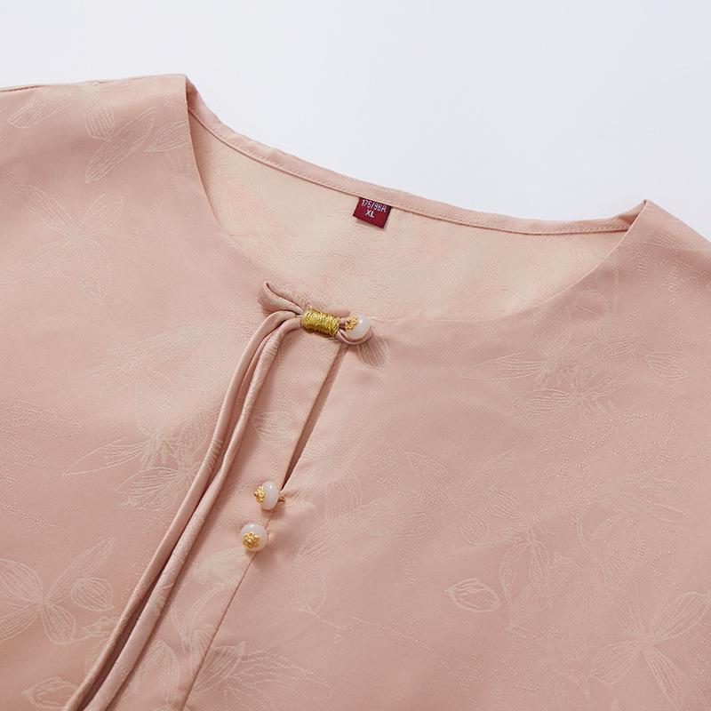 Elegant Summer Satin Shirt for Women, Perfect for Middle-aged and Elderly, Lightweight and Fashionable.