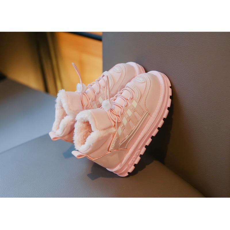 Version coréenne de jolies bottes de neige pour filles, nouvelles chaussures d'hiver en coton et velours pour enfants pour garder au chaud les chaussures pour enfants