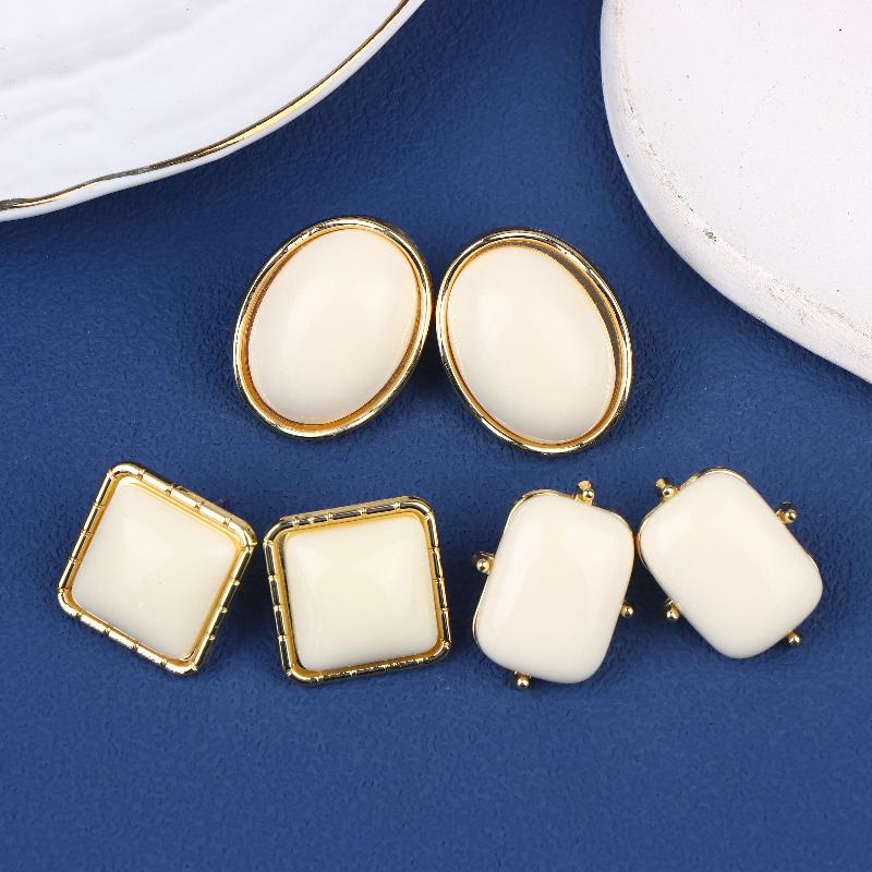 Franse Temperament Witte Geometrie Ellips Vierkant Stud Oorbellen Voor Vrouwen Trend Charms Eenvoudige Sieraden Accessoires Cadeaus