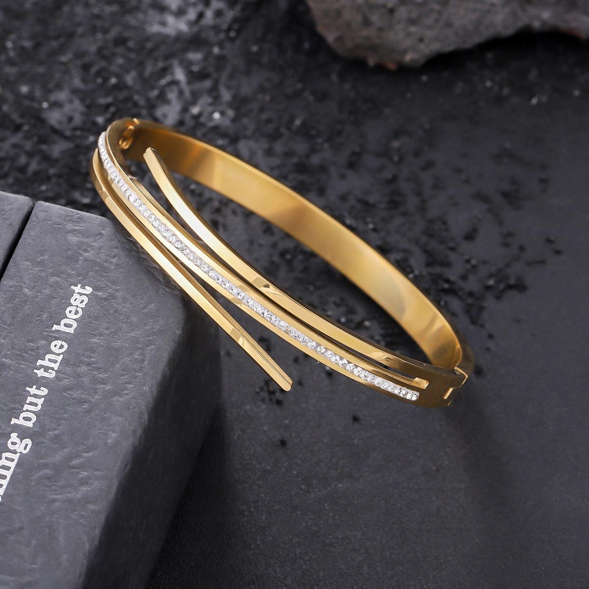 Non Fading Titanium Steel Zircon Shiny Luxury Unisex Bracelet Jewelry 1pc
