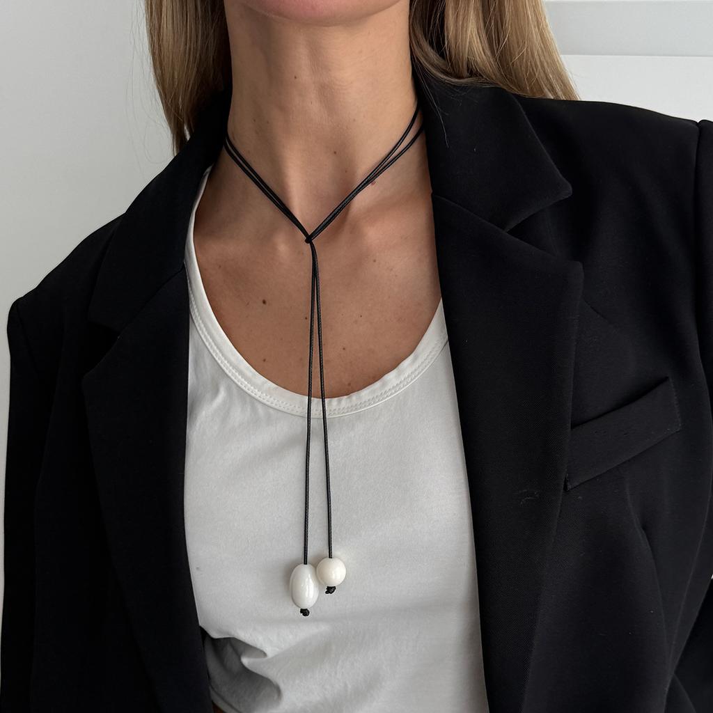 Simple Smudged Resin Beaded Pendant Necklace, Personalized Leather Wax Thread Wrapped Sweater Chain Necklace