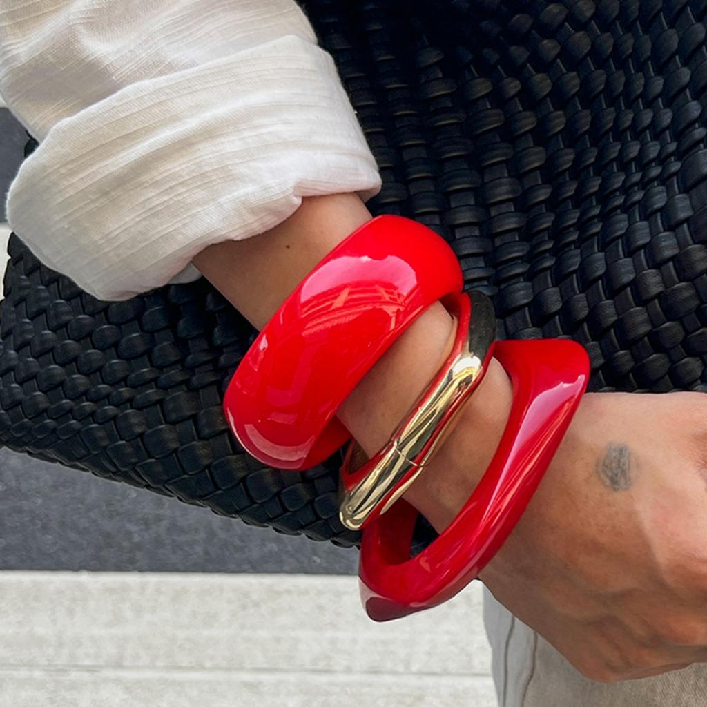 IngeSight.Z 3 Style Punk Red Acrylic Resin Chunky Bangles Women On Hand 2026 New Geometric Wide Metal Bracelet Aesthetic Jewelry