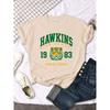 Camiseta Estampada Feminina Hawkins High School 1983 Nova Camiseta Harajuku Moda de Rua Streetwear Casual Gola Redonda Vestuário