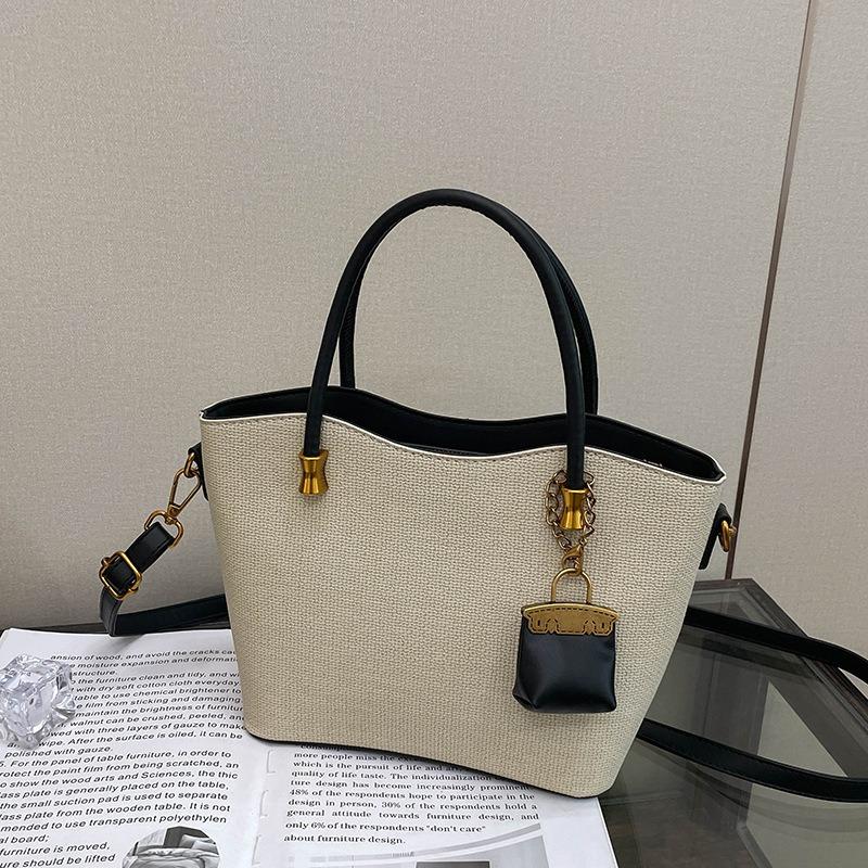 

Retro large-capacity bag women s new shoulder bag fashionable versatile commuter tote bag