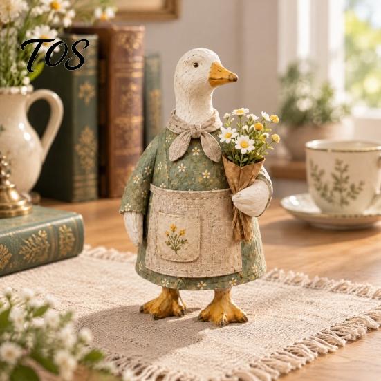 Garden Landscaping Supplies Rustic Goose Figurine, Resin Statue with Apron Holding Flowers, Vintage Style Figurines Cute Animal Ornament for