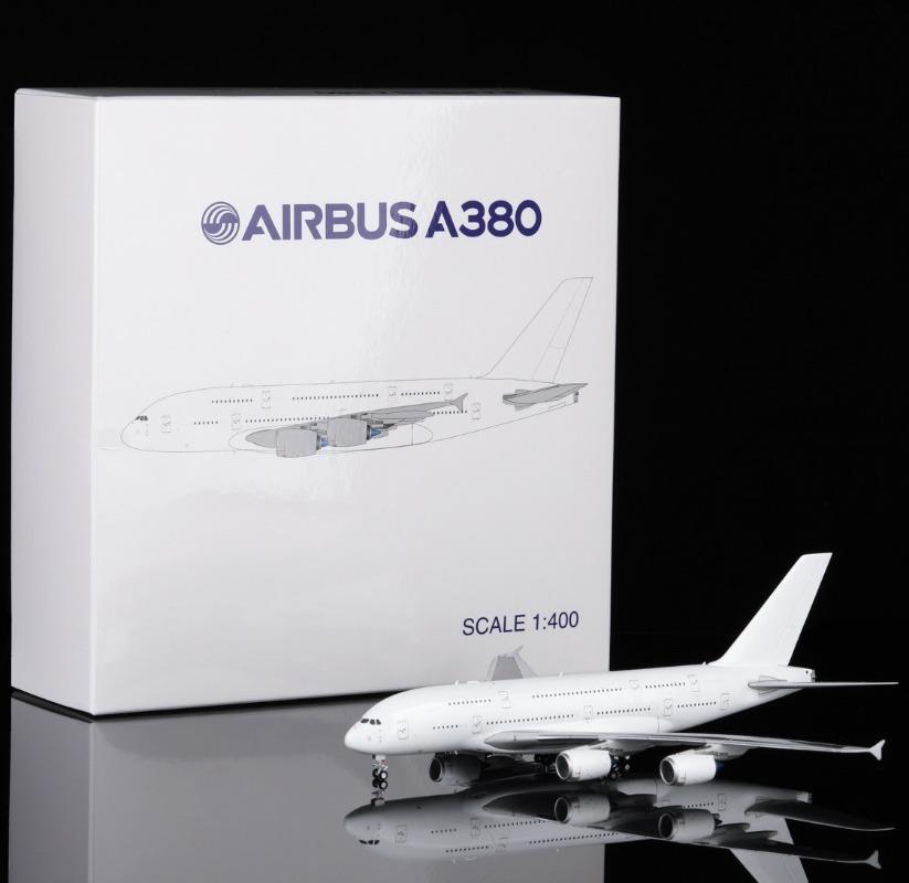 Diecast 1:400 Airbus A380 Blank White Livery Alloy Airplane Model Miniature Aircraft Play Vehicles Collectible Plane Toys Gifts