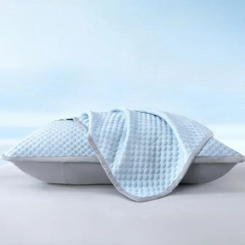 Summer Cooling Pillowcase Solid Color Ice Bean Bean Pillowcase Cool Feeling Air Conditioning Cover Washable  (No Pillow) 48x74cm