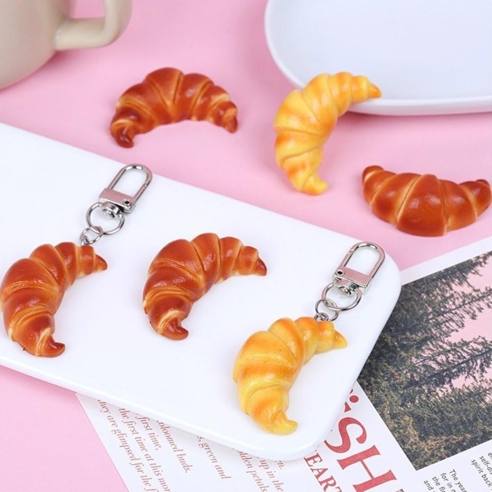 4.3cm Simulation Food Toy PVC Pretzel Pendant Creative Fake Food Pendant Gifts