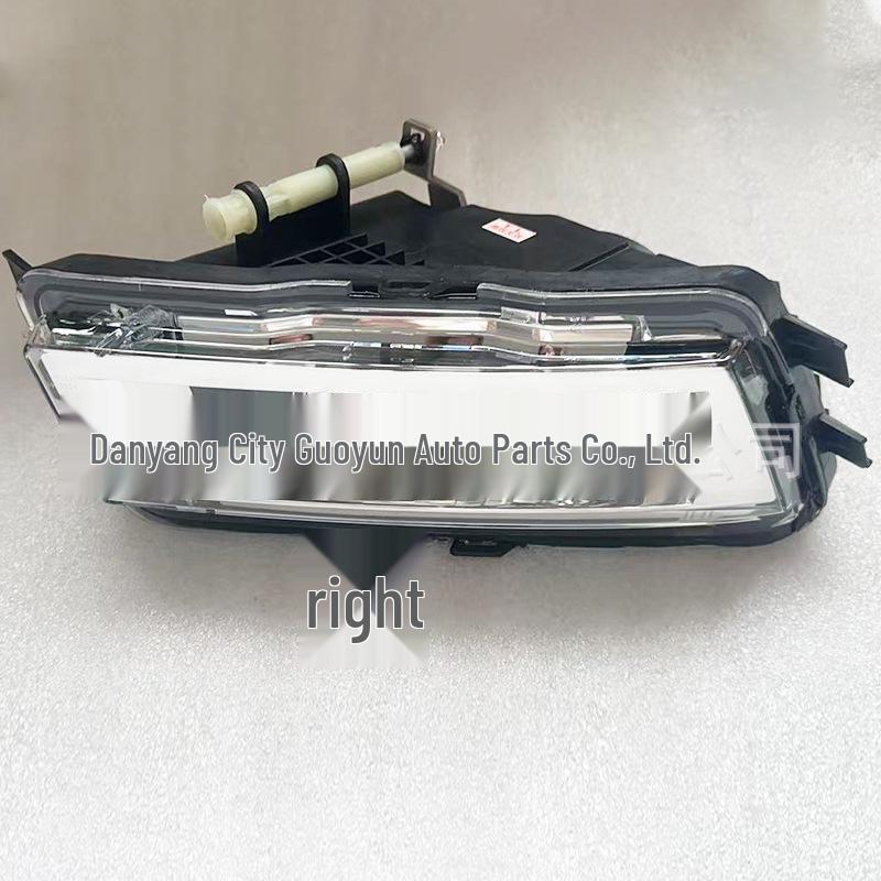Fog Light Set for 12-15 US Passat Models - Assembly with Small Square Frame