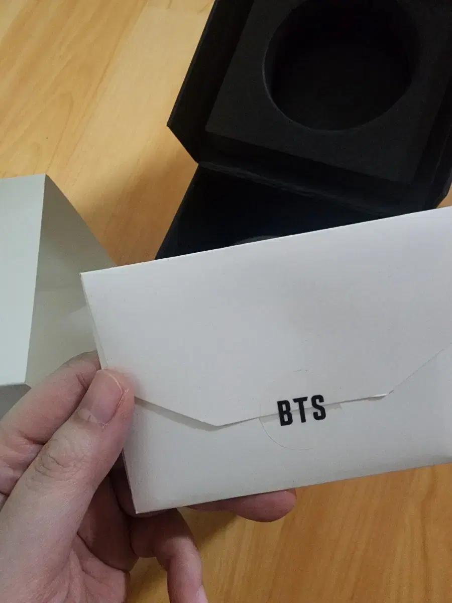 BTS Bangtan Boys Ball Good Match Pack 10 Merch Box #10 Pokami Apertura Usato