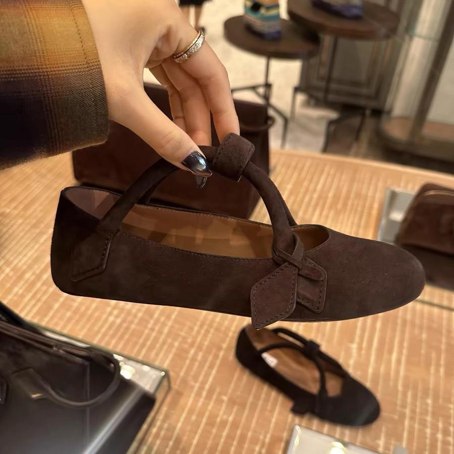 Wczesnojesienne nowe okrągłe główki niszowy design torebka z klamrą jednowersową pojedyncze buty damskie skórzane małe skórzane buty