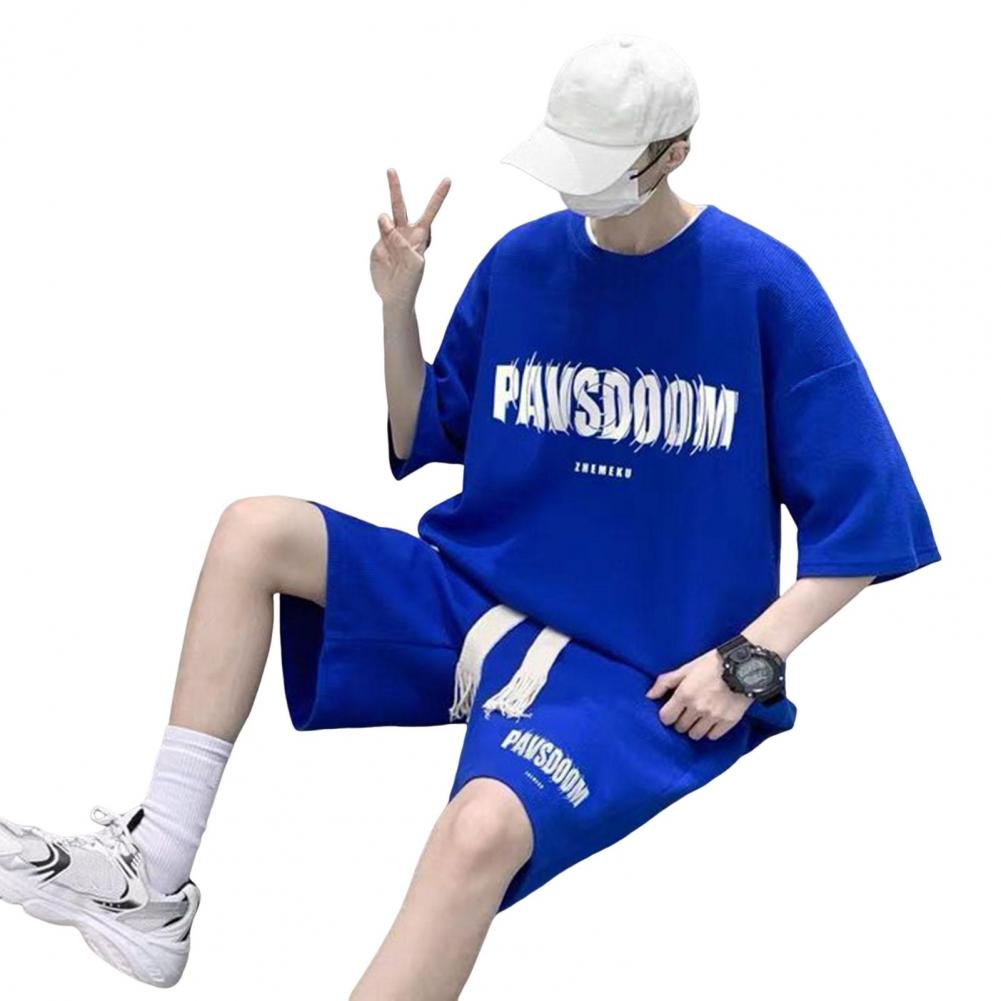 2ks/sada Pánská letní tepláková souprava O-výstřih Krátký rukáv Tričko s potiskem písmen Elastický pas se stahovací šňůrkou Široké kraťasy Set Vaflová textura