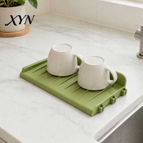 Sink Splash Guard Silicone Kitchen Faucet Mat, Foldable with Suction Cup, Cup Mat 5 Degrees Slope Countertop Water Draining for Bathroom Non-slip