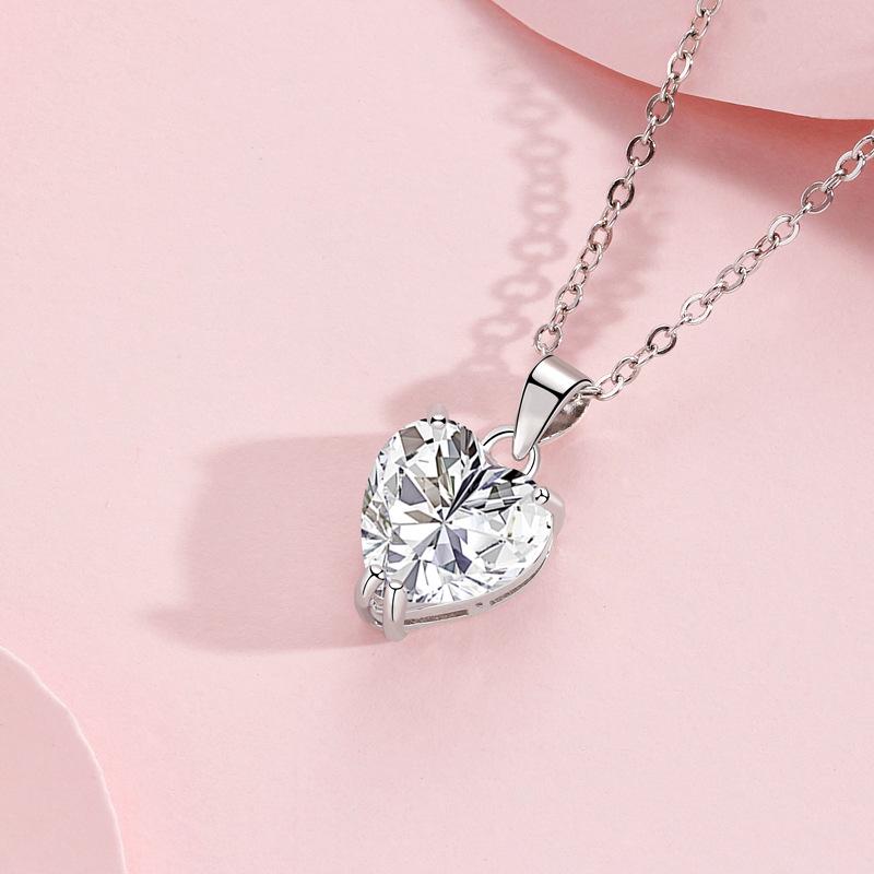 Stylish S925 Sterling Silver Heart Pendant Necklace with Diamond Zircon for Women 925 Silver