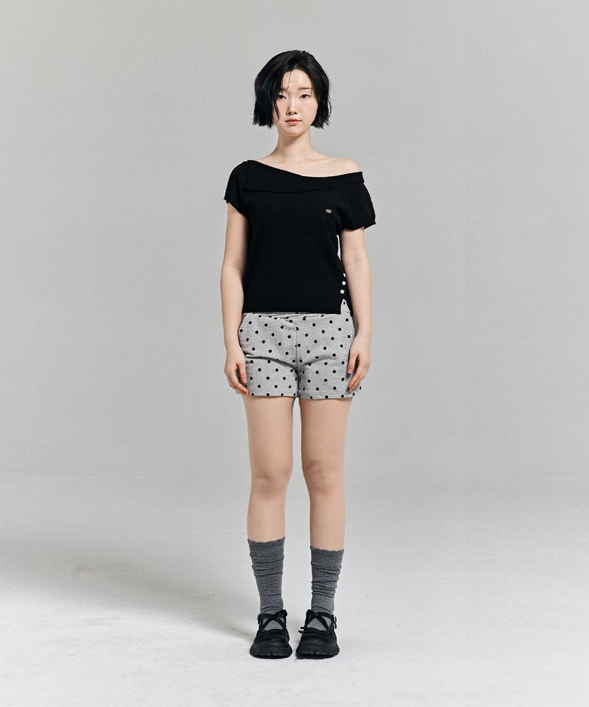 AWESOME STUDIO Asymmetrical Collar Off-Shoulder Knit Black