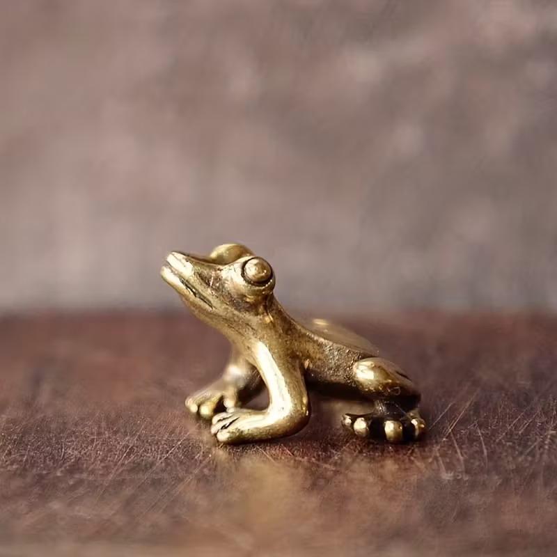 Brass Frog Statue Ornament Retro Animal Figurines Tea Pet Desktop Home Office Decor Mini Micro Garden Landscaping Decoration