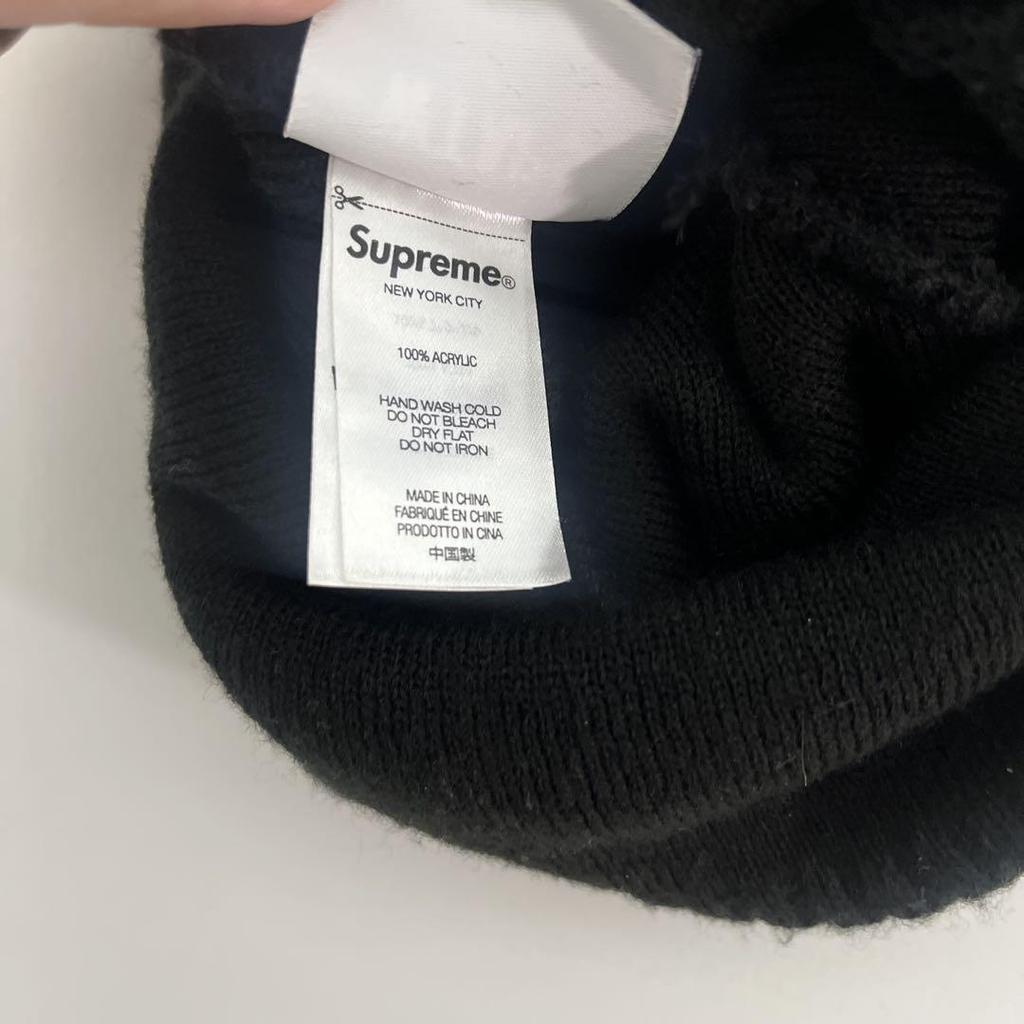 [USED] 21AW supreme × wtaps BEANIE Beanie Pom-Pom