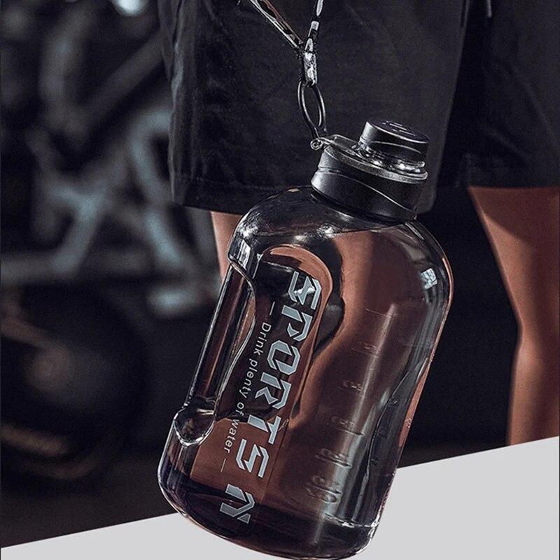 1.7/2.7L içme suyu şişesi Bpa ücretsiz plastik su bardağı taşınabilir yeniden kullanılabilir Flip Top spor su şişeleri açık kamp için