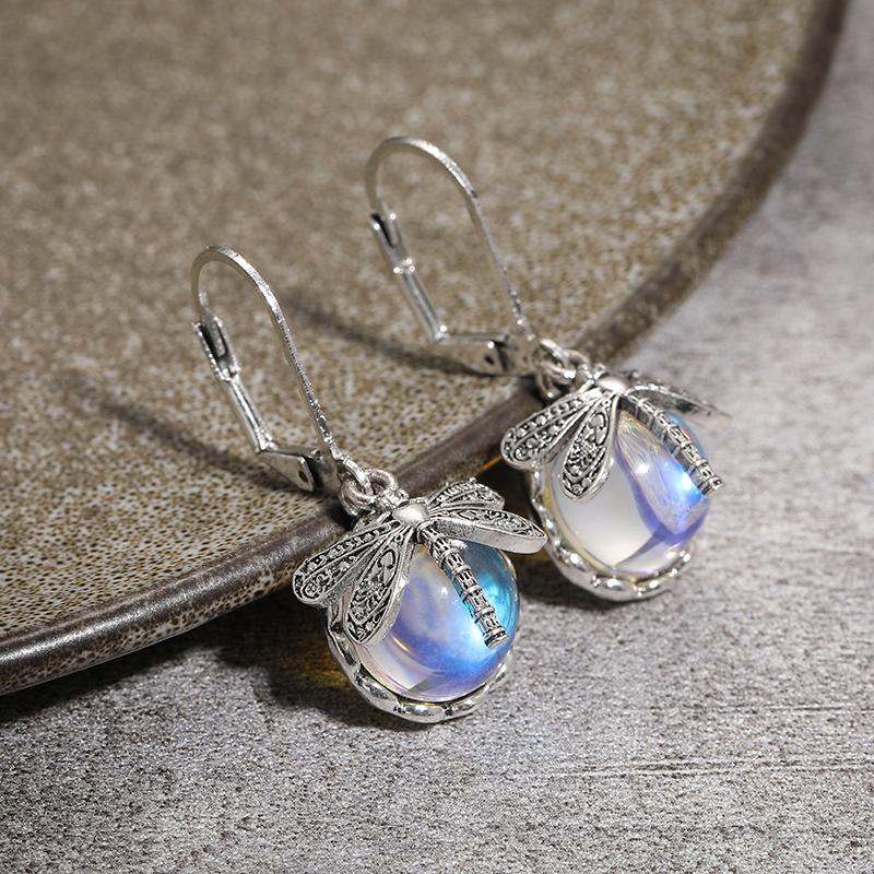 

Vintage Bronze Dragonfly Earrings Fashion Gold Color Metal Carving Pattern Inlaid Multicolour Moonstone Drop Earrings for Women