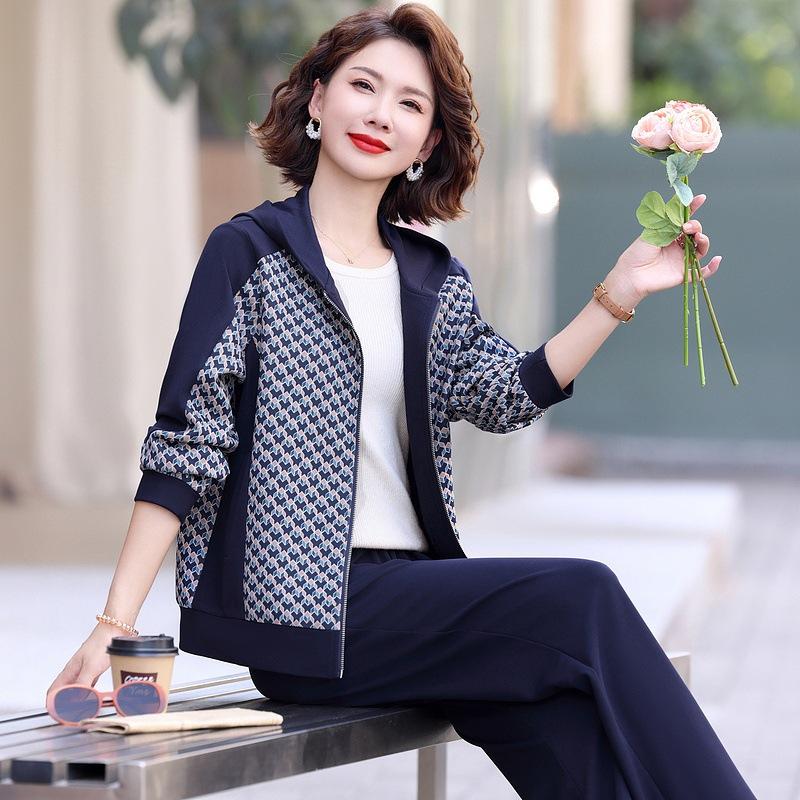

Spring Arrival: Women s Casual Two-Piece Set with Printed Lapel Jacket and Elastic Waist Pants for Middle-Aged and Elderly 2XL (105-120 jin)
