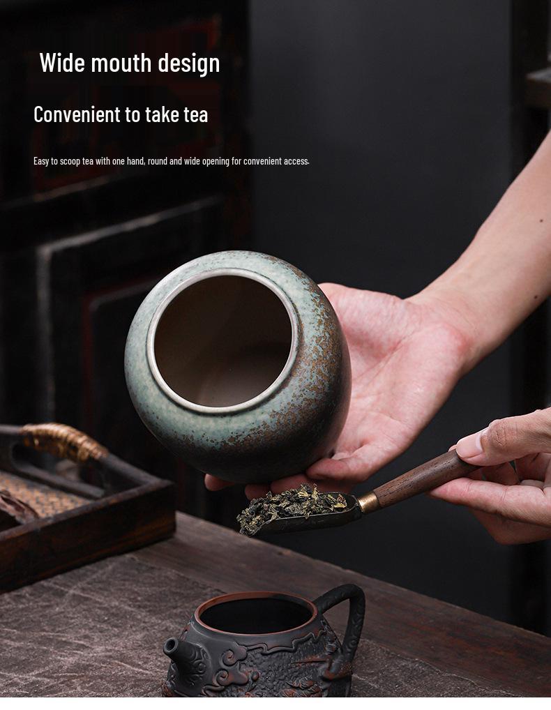 Gilded Ceramic Tea Canister: Moisture-Proof Retro Storage for Pu'er Tea - High-Grade Souvenir Box