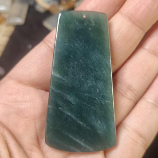 Landscape Dainichi Jade Pendant: A-Grade Natural Carved Jade for Men and Women