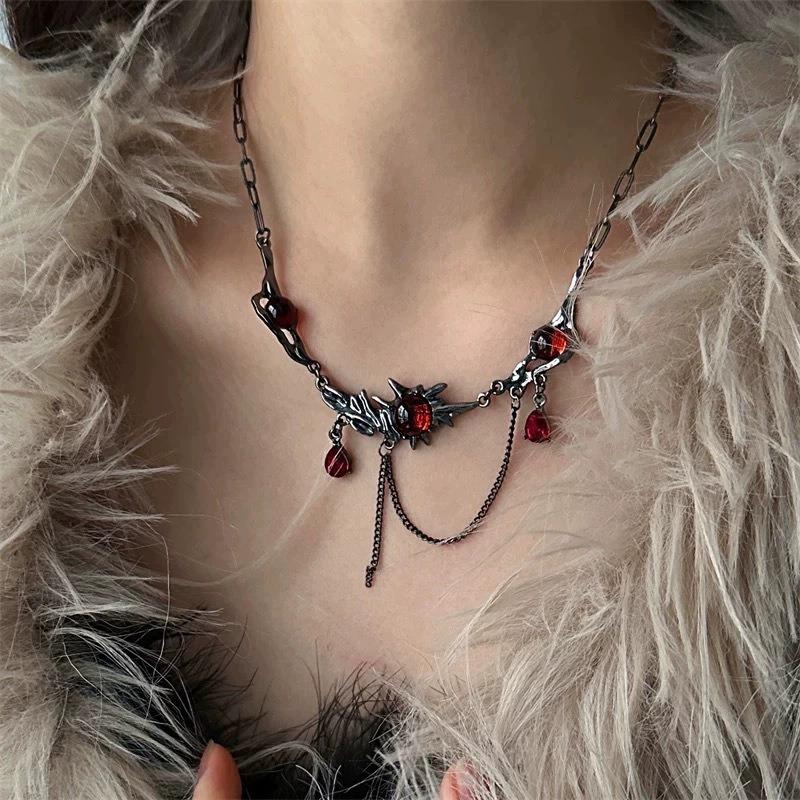Punk Dark Style Red Zircon Tassel Star Pendant Clavicle Necklace For Women