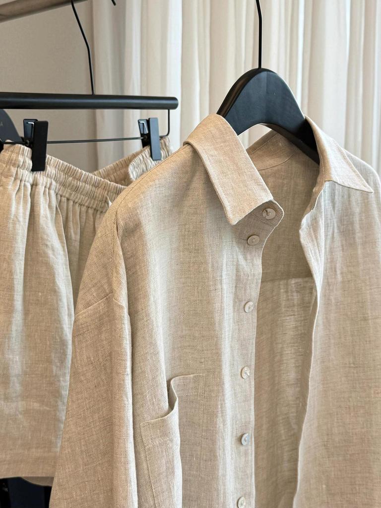 Women's 100% Linen Loose-Fit Shirt: Old Money Style, Spring/Summer 2026 – Comfortable, Casual, and Effortlessly Chic.