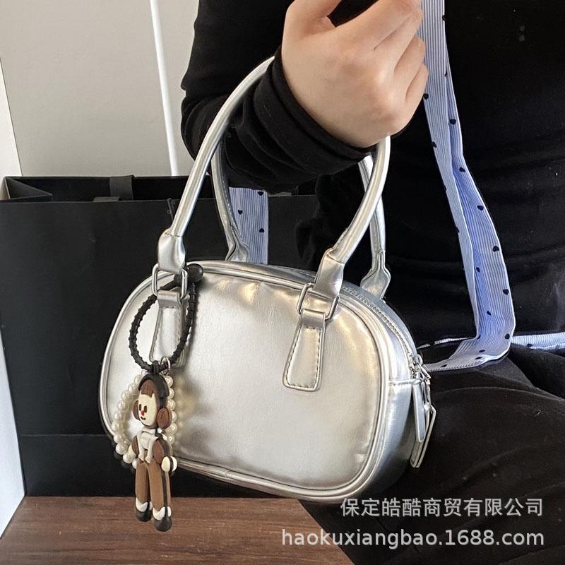 Premium Sense Niche Bag Women 2025 New Spring and Summer Fashion Casual Shoulder Messenger Bag Portable Bowling Bag