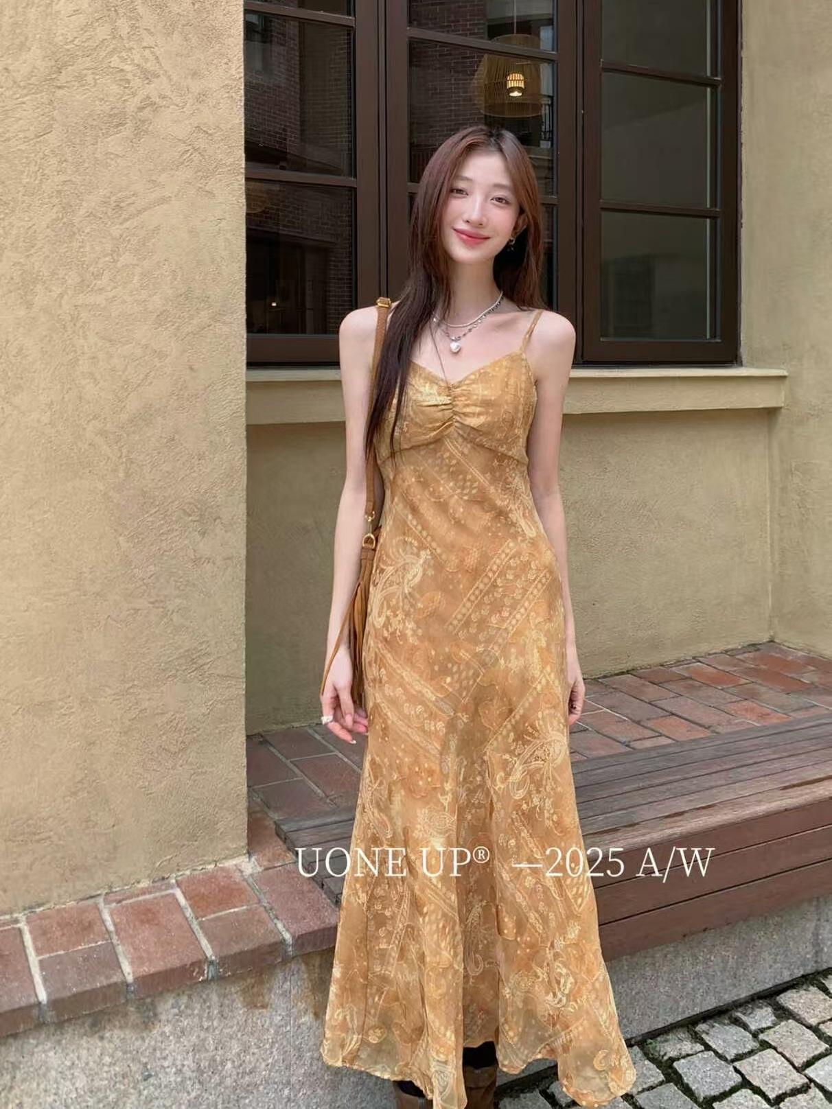 

UONE2025 Осеннее корейское ретро жаккардовое приталенное платье-сарафан для женщин Medium жёлтый