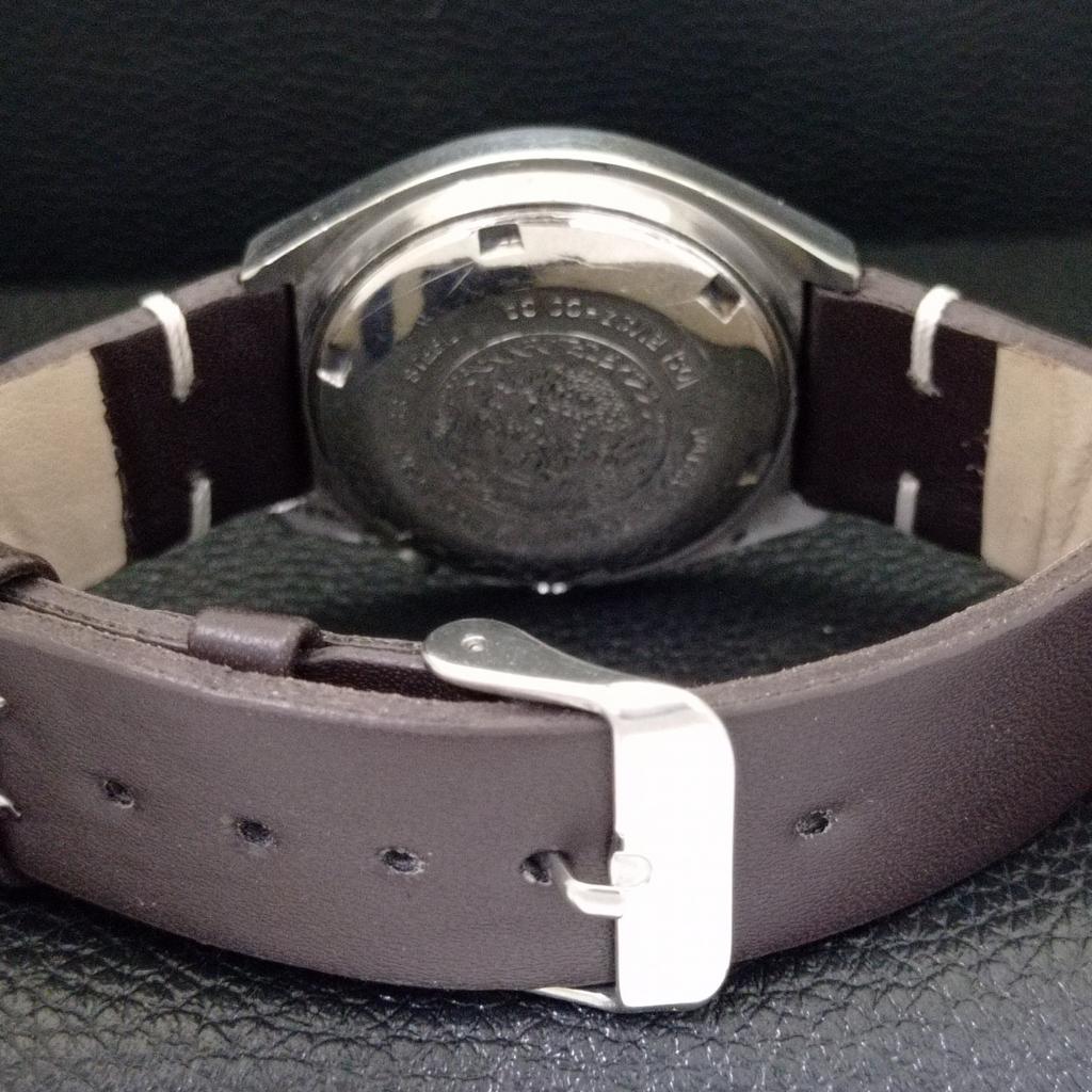 VINTAGE ORIENT CRYSTAL AUTOMATIC 46941 JAPAN MENS ORIGINAL DIAL WATCH A700721-5 R204-a700721